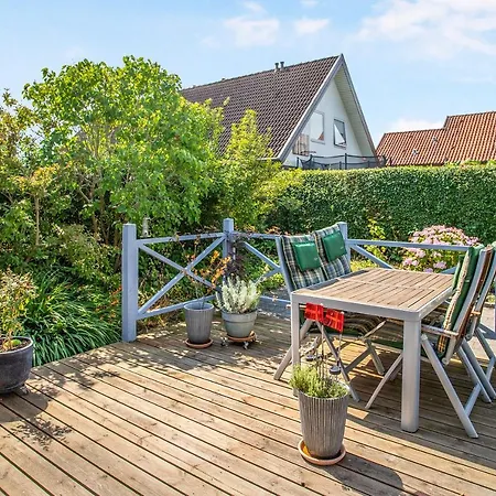 Homestay Fredelig Ved Sundet Og Norrestrand So